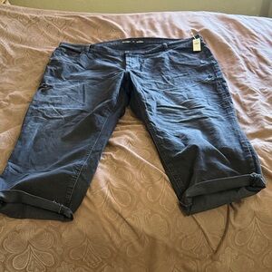 Old Navy Mid Rise Boyfriend Black Jeans size 24
